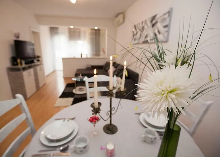 Maroma Apartment Split