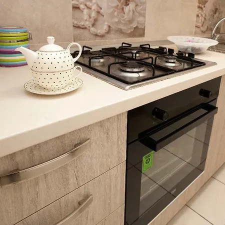 Apartament Maroma *